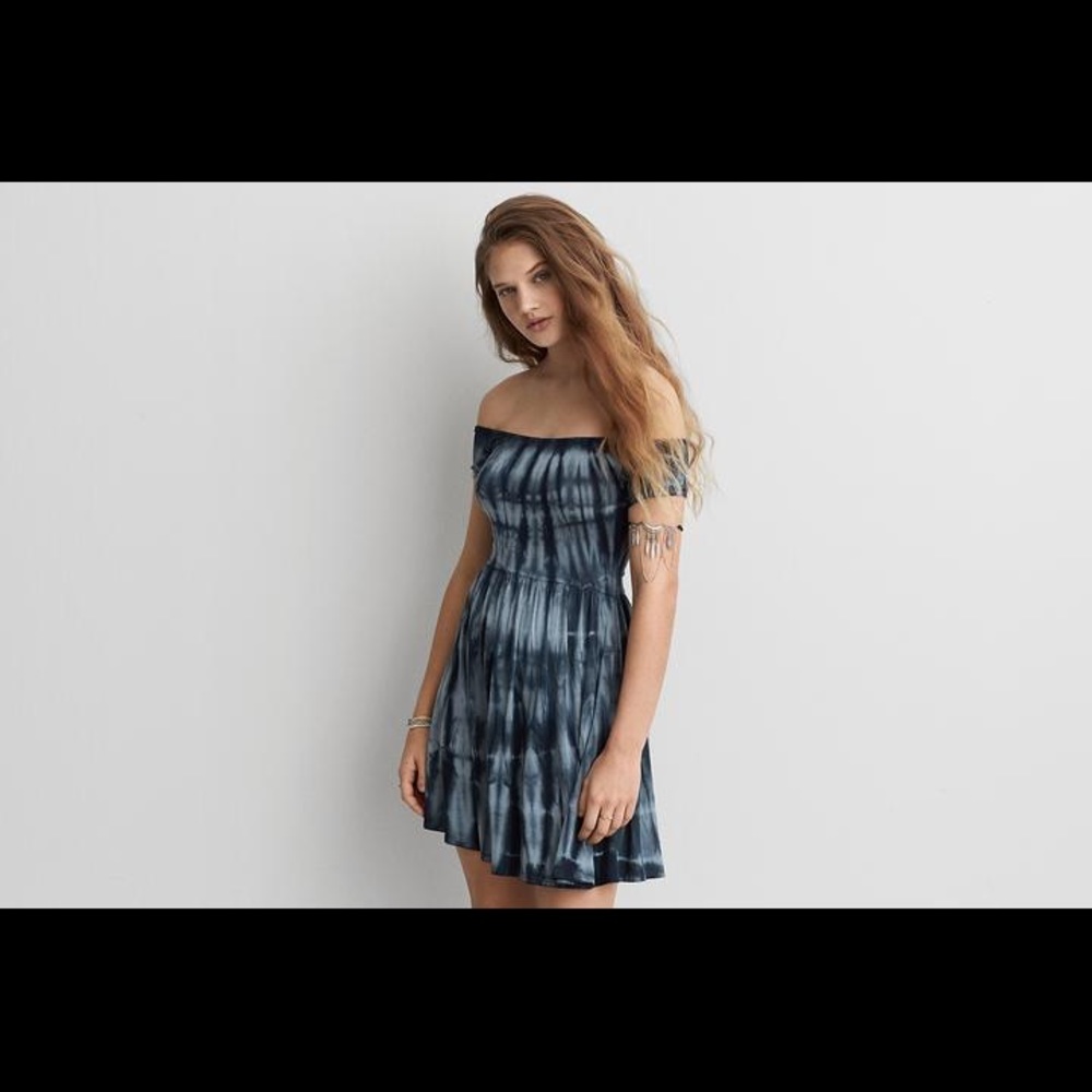 American Eagle Soft & Sexy Off-the-shoulder dress